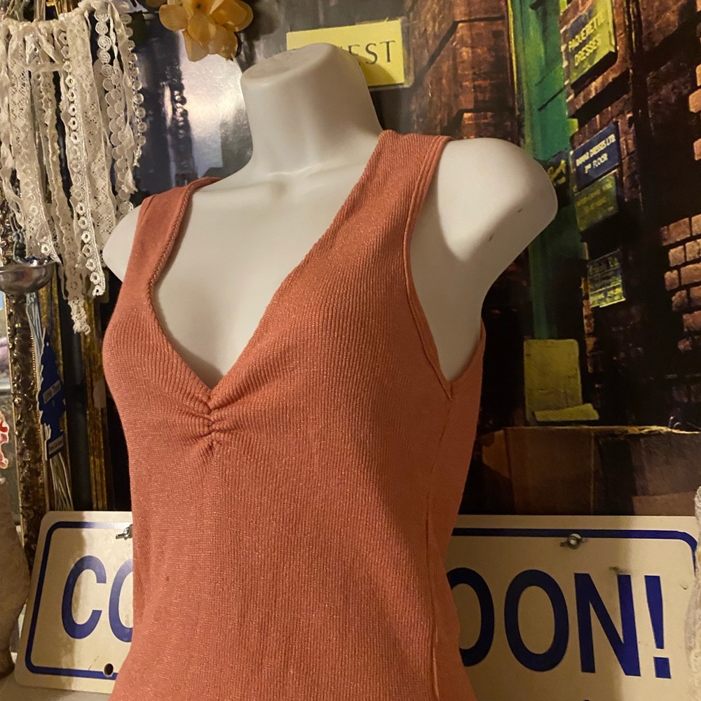 Cute vintage top!